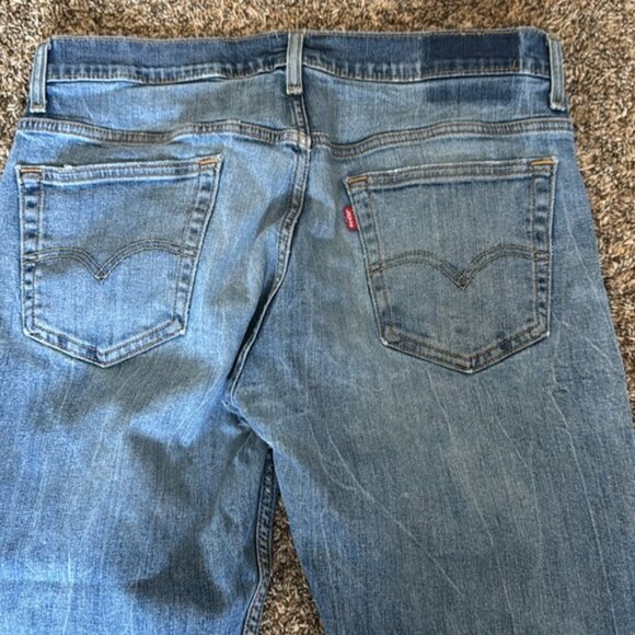 Levis Distressed Jeans Size 32 X 32 - Picture 6 of 9